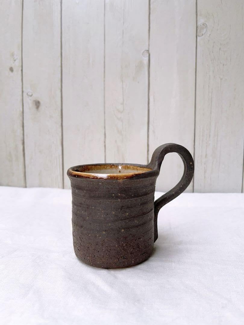 信楽焼 青緑とクリーム色の陶器マグカップ 藤原純 藤原純さんのマグカップ